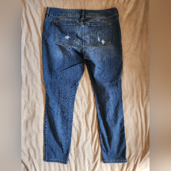 Torrid Distressed Jeggings 18R - Picture 2 of 3